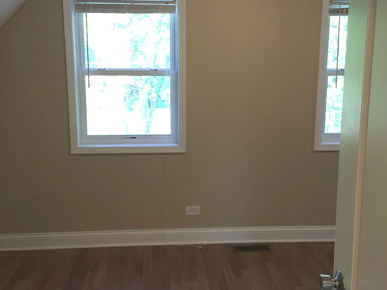 3217 Emmaus Ave — Photo 8