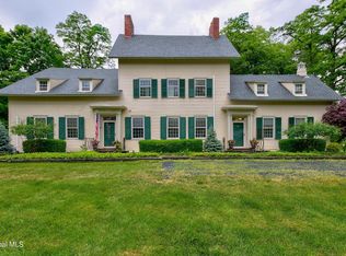 1 Norman Vale Ln, Guilderland, NY 12084