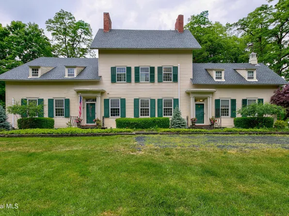 1 Norman Vale Lane, Guilderland, NY 12084