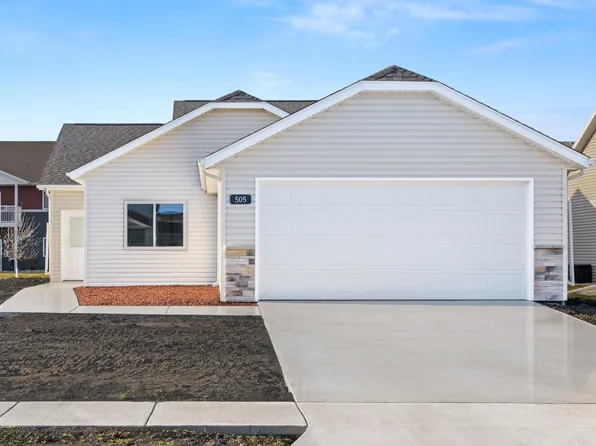 505 Westview Ln E, West Fargo, ND 58078