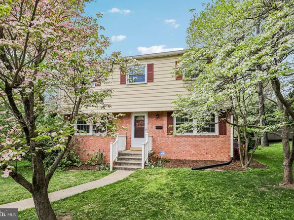 4 Burket Ct, Silver Spring, MD 20910