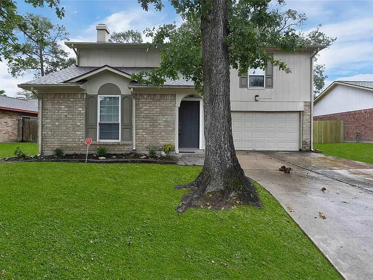 20138 Dawn Mist Dr — Photo 1