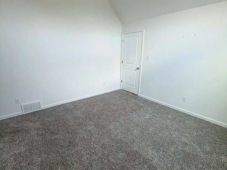 6839 Hare Pointe Dr — Photo 13