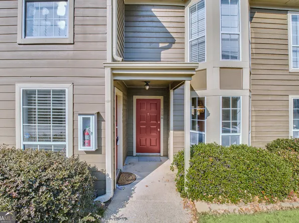 1204 Riverview Dr SE, Marietta, GA 30067