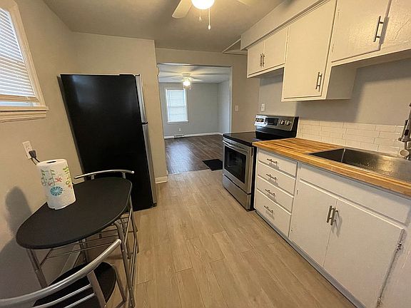 2nd image of 1500 Flesher Ave
