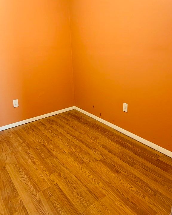 2nd image of 18 Davids St