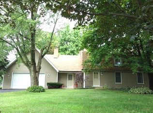 2S310 Riverside Ave, Warrenville, IL 60555