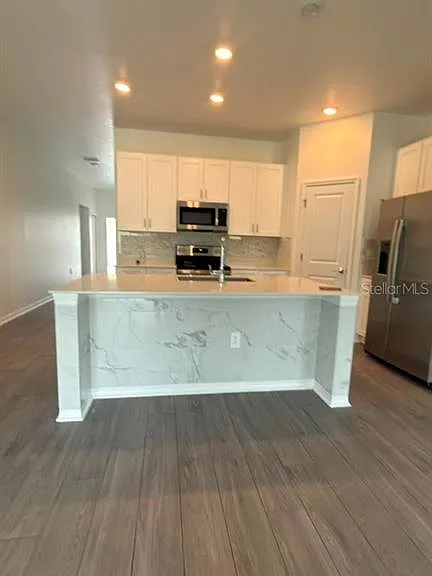 707 Grove St — Photo 5
