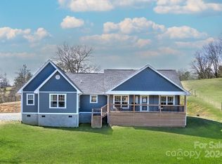 26 Sprouse Town Rd, Weaverville, NC 28787