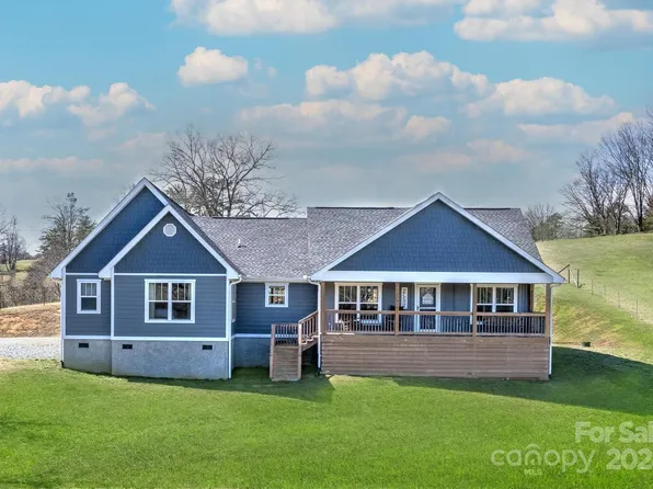 26 Sprouse Town Rd, Weaverville, NC 28787