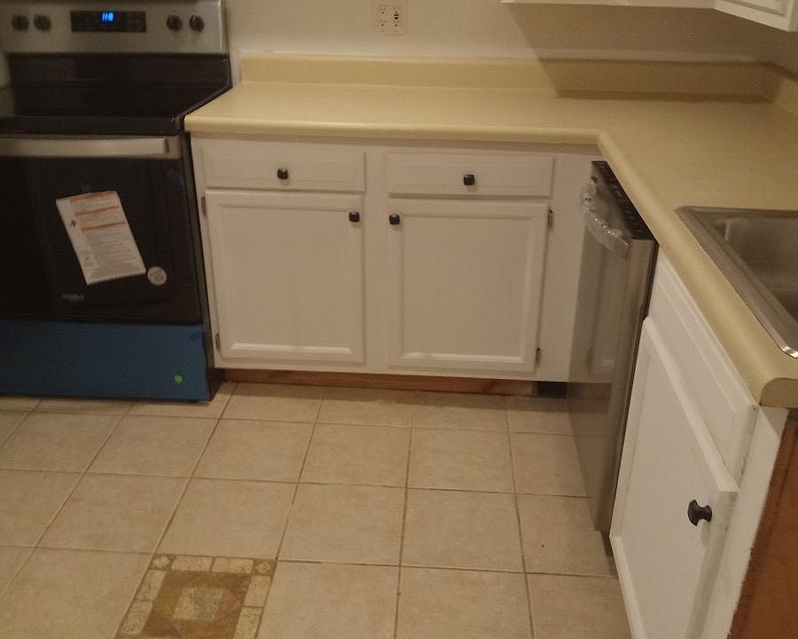 2nd image of 1736B 1st St NW #B