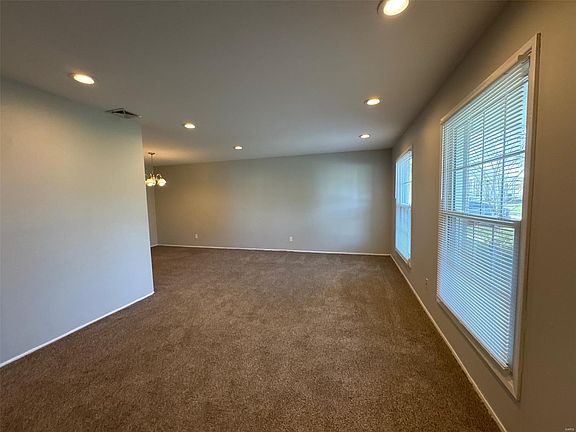 4th image of 6450 Killbrock Dr