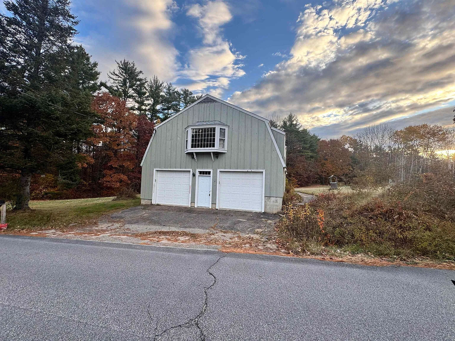 2 bed, 1.0 bath, 720 sqft, $1,950 — Photo 1