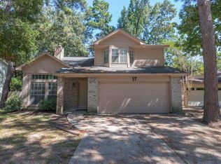 17 S Summer Star Ct, The Woodlands, TX 77380
