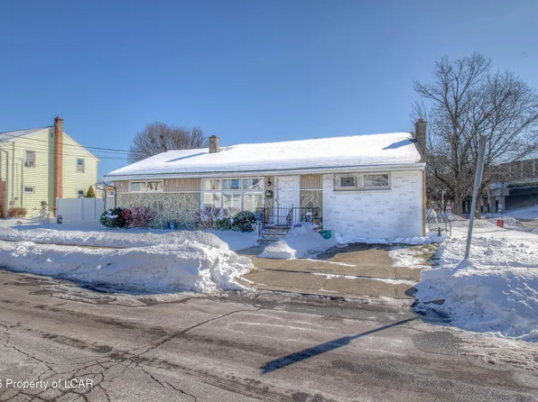 785 Floralon Dr, Kingston, PA 18704