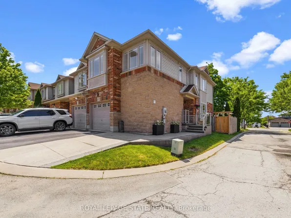 242 Upper Mount Albion Rd #13, Hamilton, ON L8J 0B1