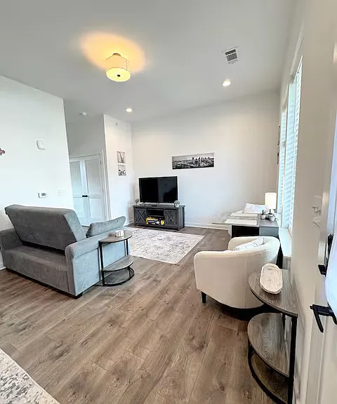 1272 3rd Ave S #207 — Photo 2