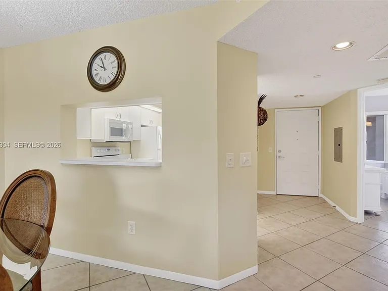1651 SW 127th Ave #305A — Photo 21