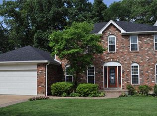 1417 Oakhall Manor Ct, Ballwin, MO