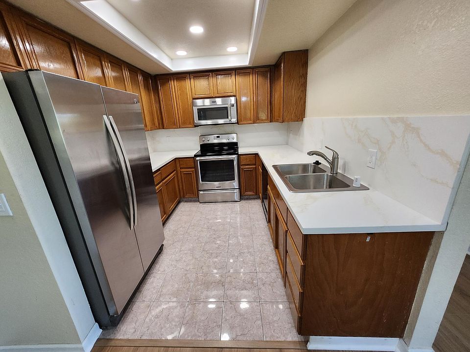 1st image of 39951 Fremont Blvd APT 221