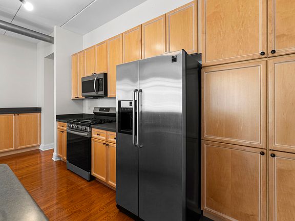 3rd image of 1 S Highland Ave Unit 501