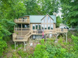 205 Abby Ln, Byrdstown, TN 38549