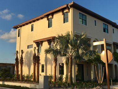 7117 Edison Pl, Palm Beach Gardens, FL, 33418