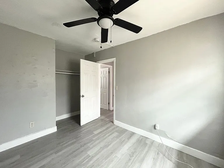 430 N Charles St #9 — Photo 13