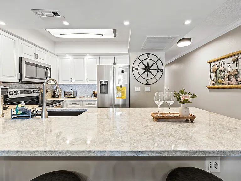 2100 Gulf Blvd #18 — Photo 12
