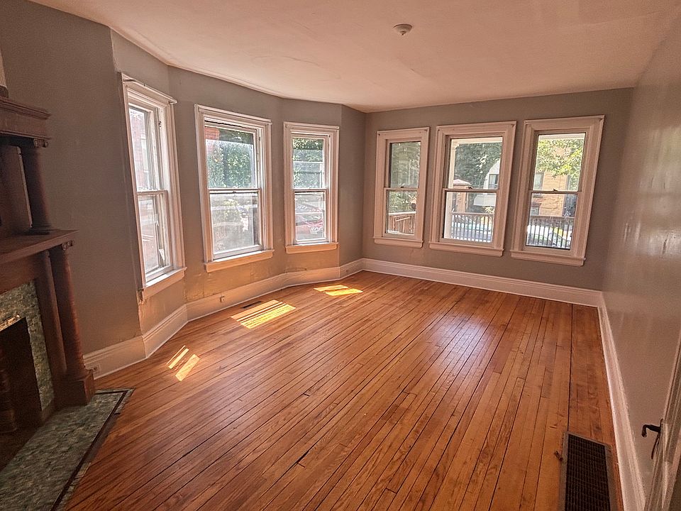 1st image of 721 Ashland Ave #1F