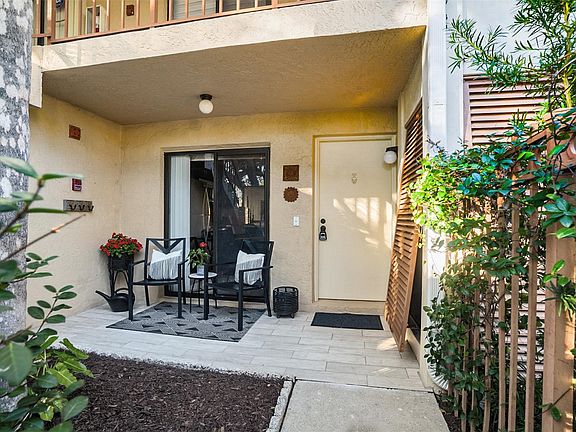 2nd image of 3939 NE 5th Avenue #F103