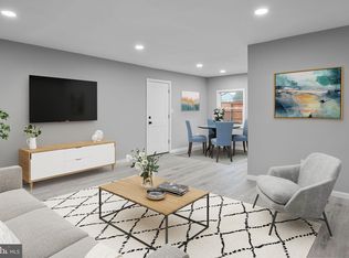 22 Iris Rd, Levittown, PA 19057