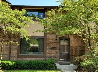 18W229 Lowell Ln, Villa Park, IL
