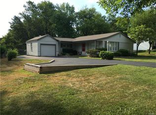 105 Saint Marys Dr, Ballwin, MO 63021