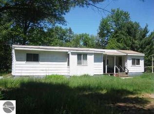 4558 Island Lake Rd NW, Kalkaska, MI 49646