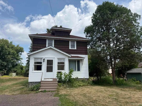 732 Pabst St, Ironwood, MI 49938