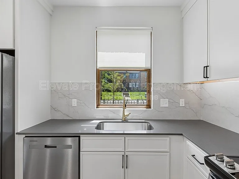 Hudson Place — Photo 30