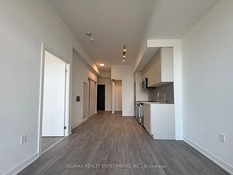 1005 Dundas St E #136 — Photo 12