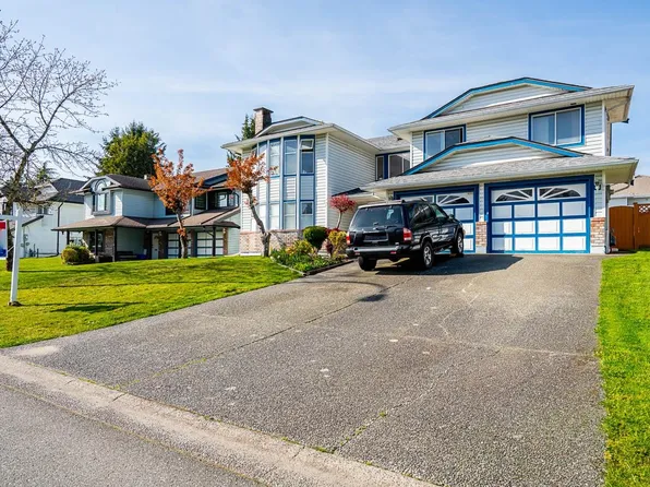 14317 89a Ave, Surrey, BC V3V 7T1