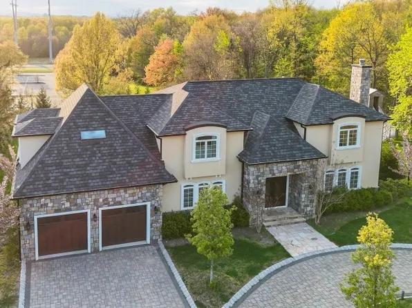 281 Beaufort Ave, Livingston Twp., NJ 07039