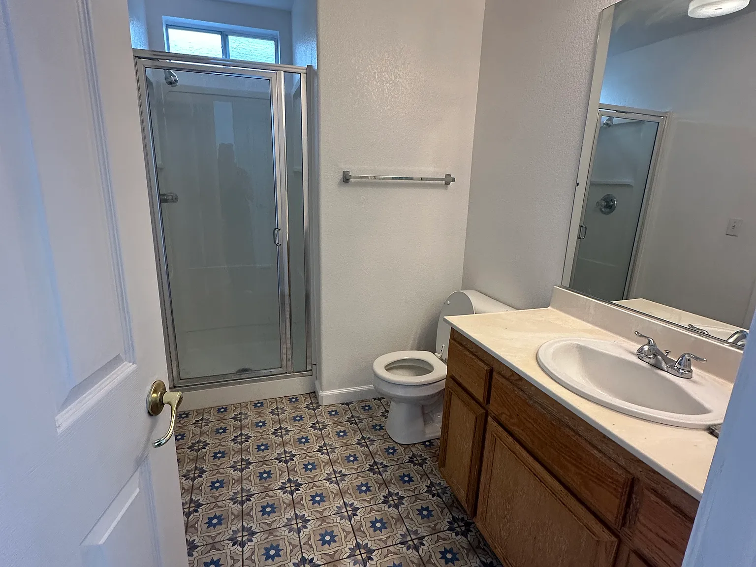 4 bed, 1662 sqft, $2,895 — Photo 4