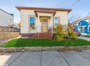 611 8th St, Racine, WI 53403