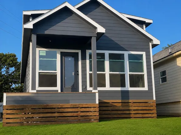 117 Rain Forest Rd, Onalaska, TX 77360
