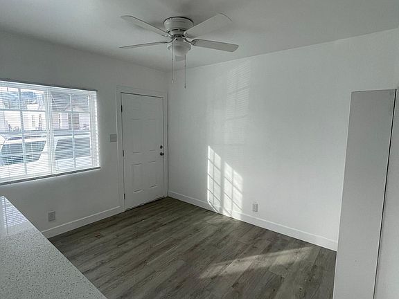 4th image of 370 N Olive St #370
