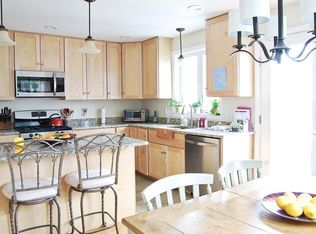 24 Bacon St #24, Watertown, MA 02472