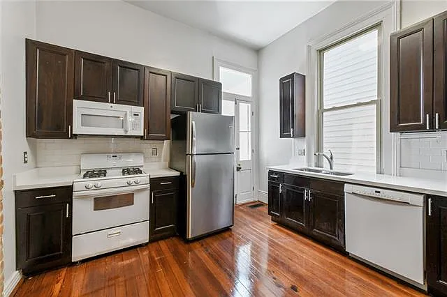 3 bed, 1.5 bath, 1620 sqft, $2,200 — Photo 4
