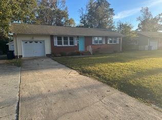 810 Gardenview Dr, Jacksonville, NC 28540
