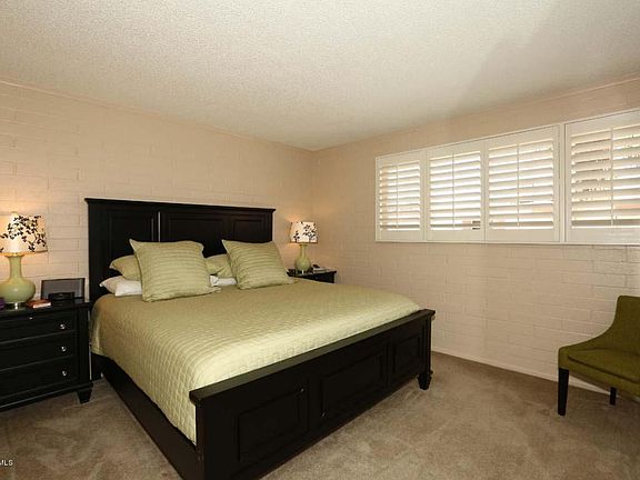 3rd image of 4848 N Woodmere Fairway APT 8