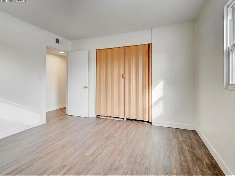 1924 S Hancock Ave — Photo 11