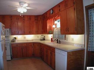 2624 SW Duncan Ct, Topeka, KS 66614